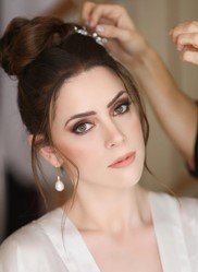 להתאים את התסרוקת כלה לפי הטעם האישי שלך - אוזניים בולטות